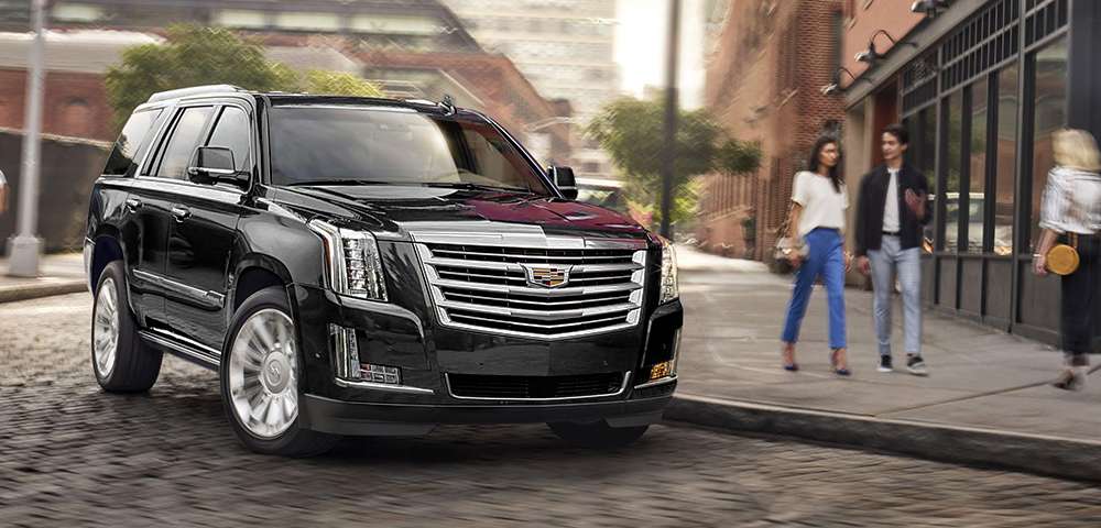 エスカレード充実の安全機能