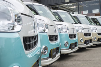 ダイハツスーパーピット店