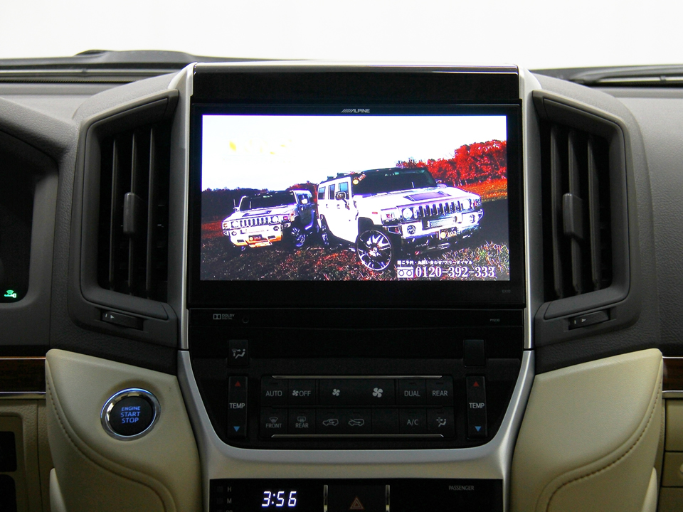 右ハンドルランクル200ディーゼル