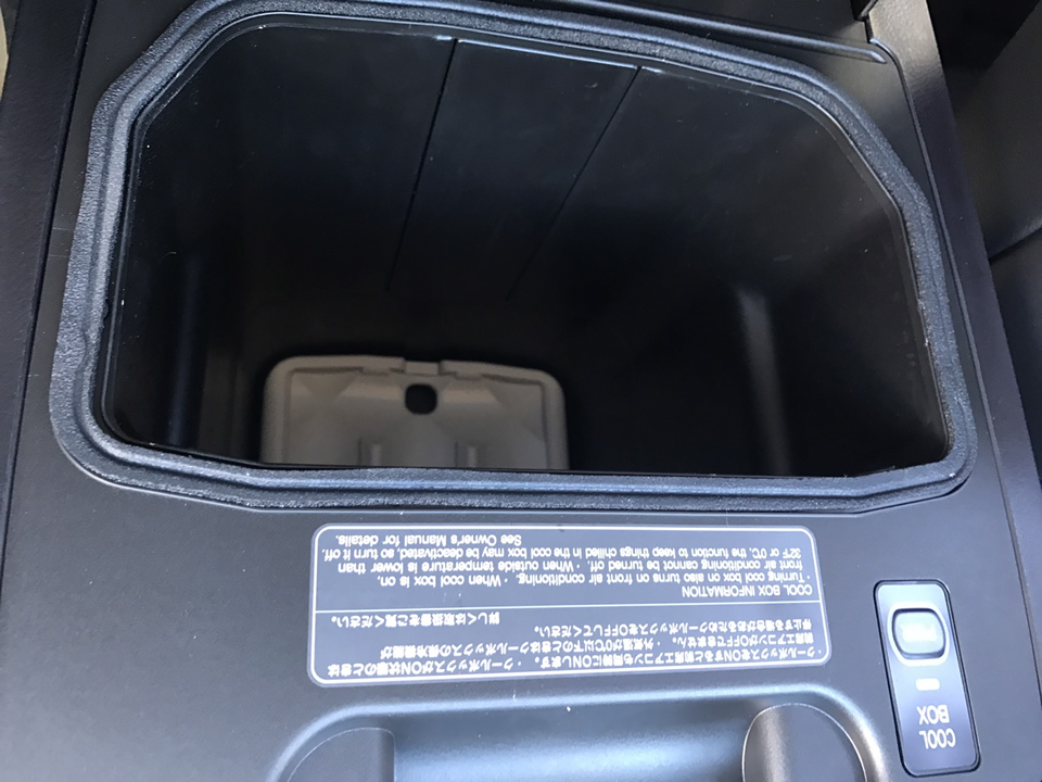 右ハンドルランクル200ディーゼル