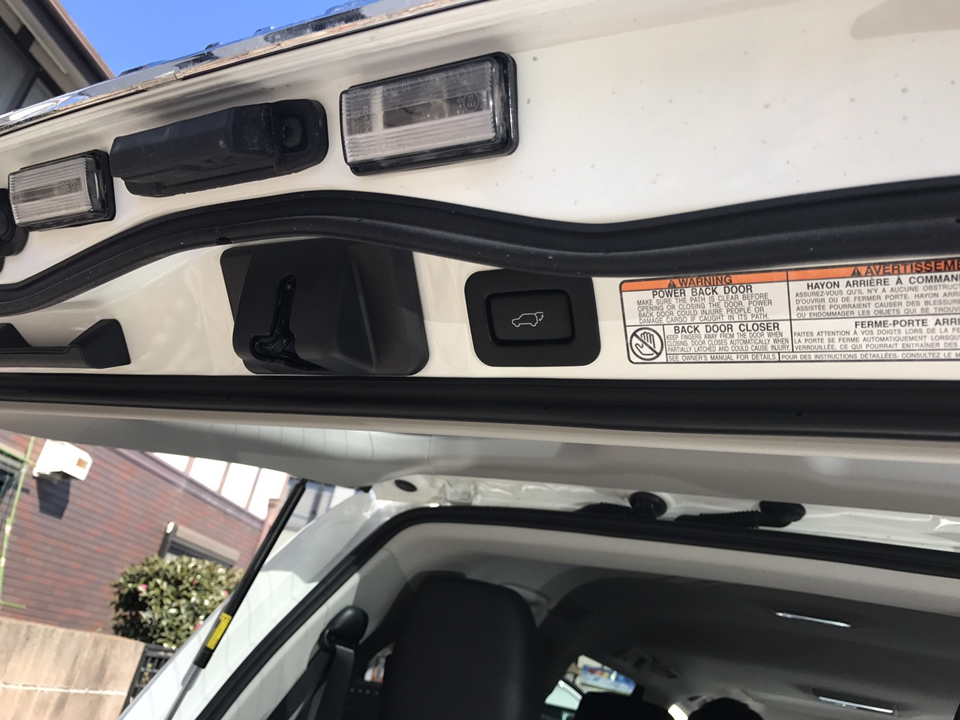 右ハンドルランクル200ディーゼル