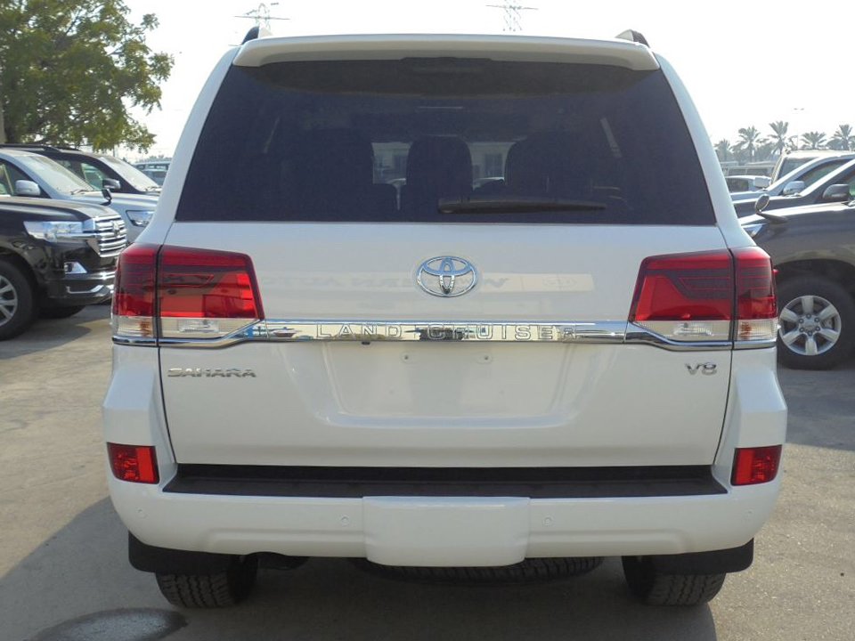 右ハンドルランクル200ディーゼル