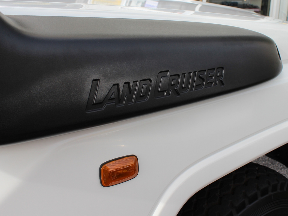 左ハンドルランクル70ディーゼル