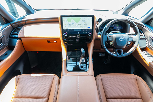 ヴェルファイアトミーモータース