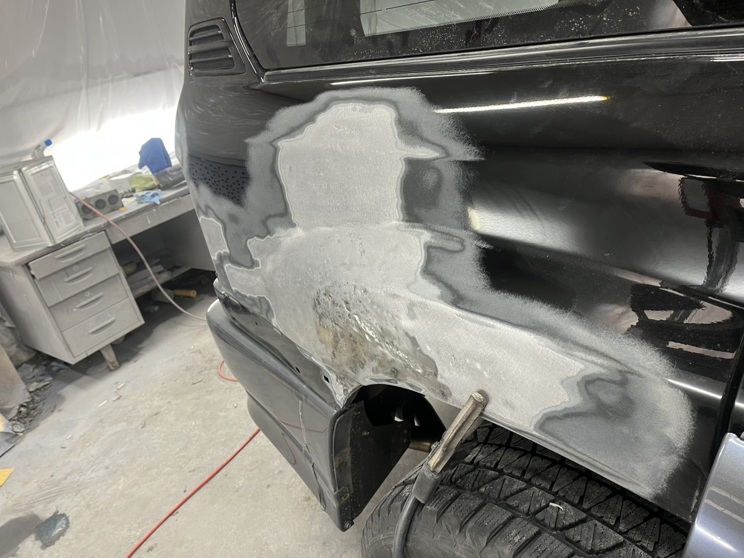 札幌 板金修理 作業中