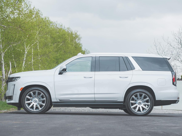 中古車札幌エスカレード専門店トミーベー