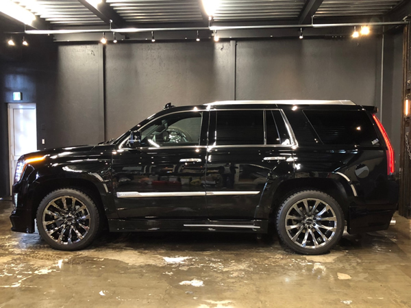 中古車札幌エスカレード専門店トミーベー