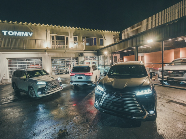 中古車札幌レクサス専門店トミーベー