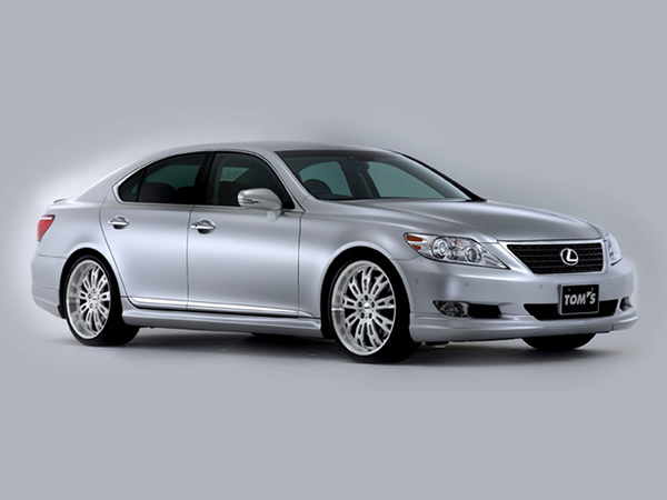 中古車札幌レクサス専門店トミーベー