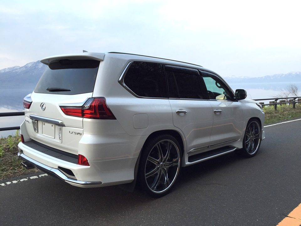 カスタムレクサスLX570トミーモータース