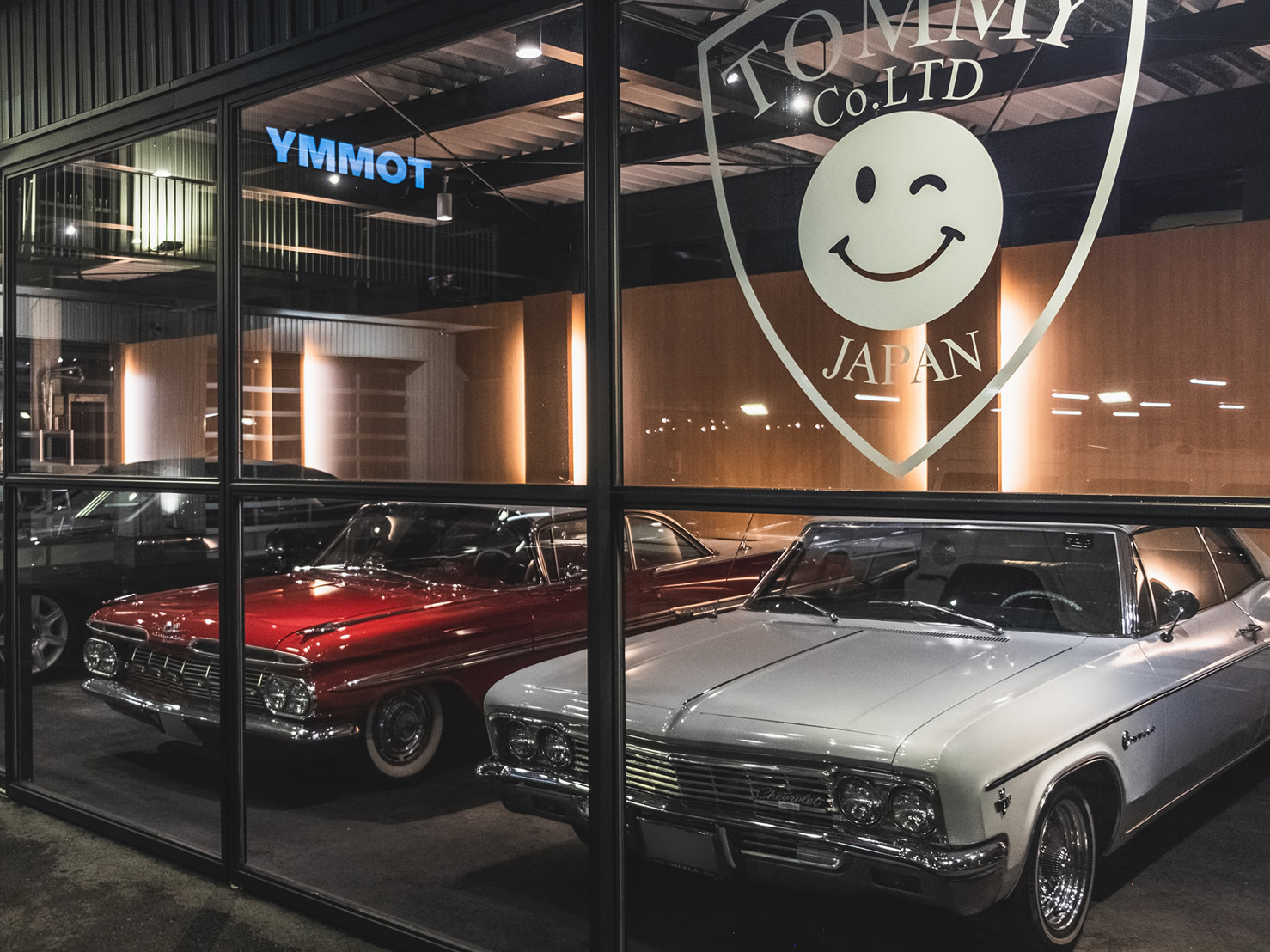 トミーモータースレクサスLX570