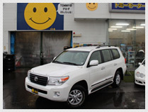 698万、登録諸費用、マフラー対策含む200万 支払総額898万 別途取得税